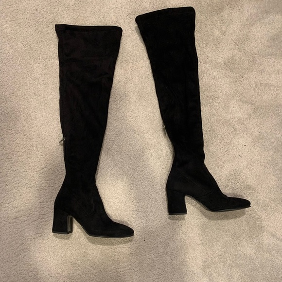 Black knee-high boots - Picture 2 of 3
